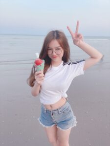 MayryC 22